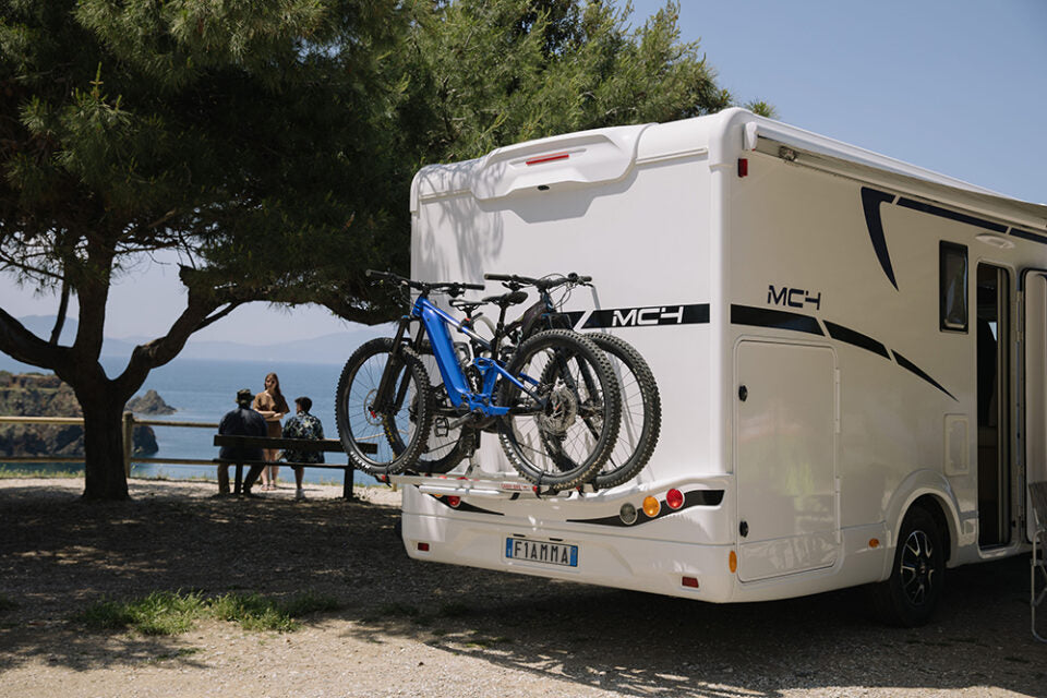 Pro C — Compact, height-adjustable wall rack for smaller motorhomes