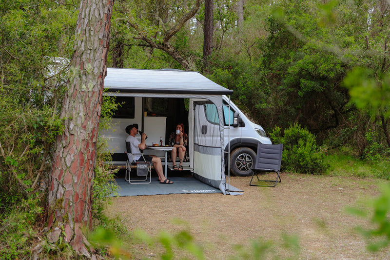 Privacy Ultra Light 450 – fits 450 cm awning · height 230–280 cm · depth 250 cm - Fiamma panels and enclosures for caravans and motorhomes, designed to create shaded, sheltered outdoor living spaces - My Fiamma