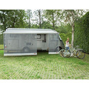 Sun View XL 400 - Fiamma panels and enclosures for caravans and motorhomes, designed to create shaded, sheltered outdoor living spaces - My Fiamma