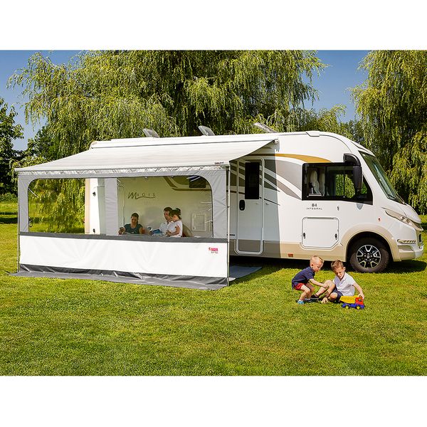 Blocker Pro 425 - Fiamma panels and enclosures for caravans and motorhomes, designed to create shaded, sheltered outdoor living spaces - My Fiamma