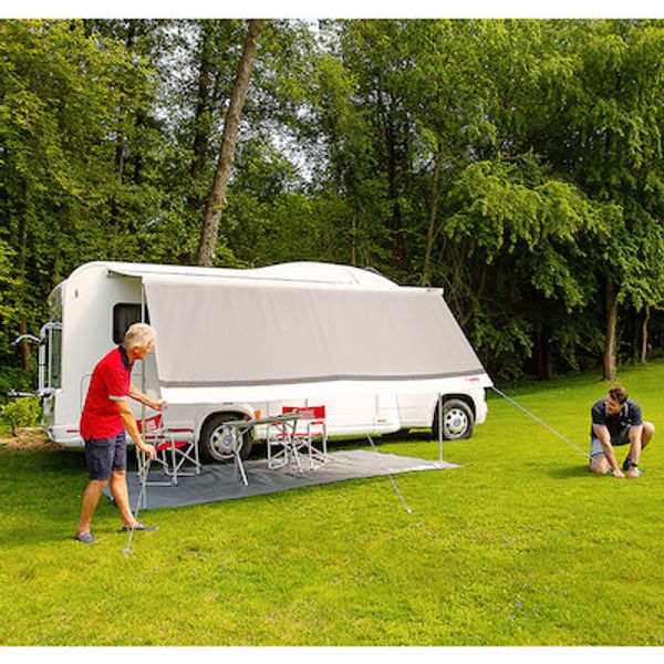 Blocker 260 - Fiamma panels and enclosures for caravans and motorhomes, designed to create shaded, sheltered outdoor living spaces - My Fiamma